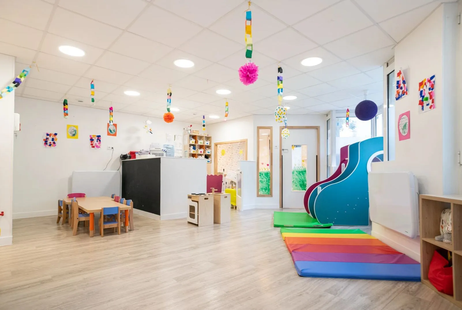 Salle d’activités — coin motricité