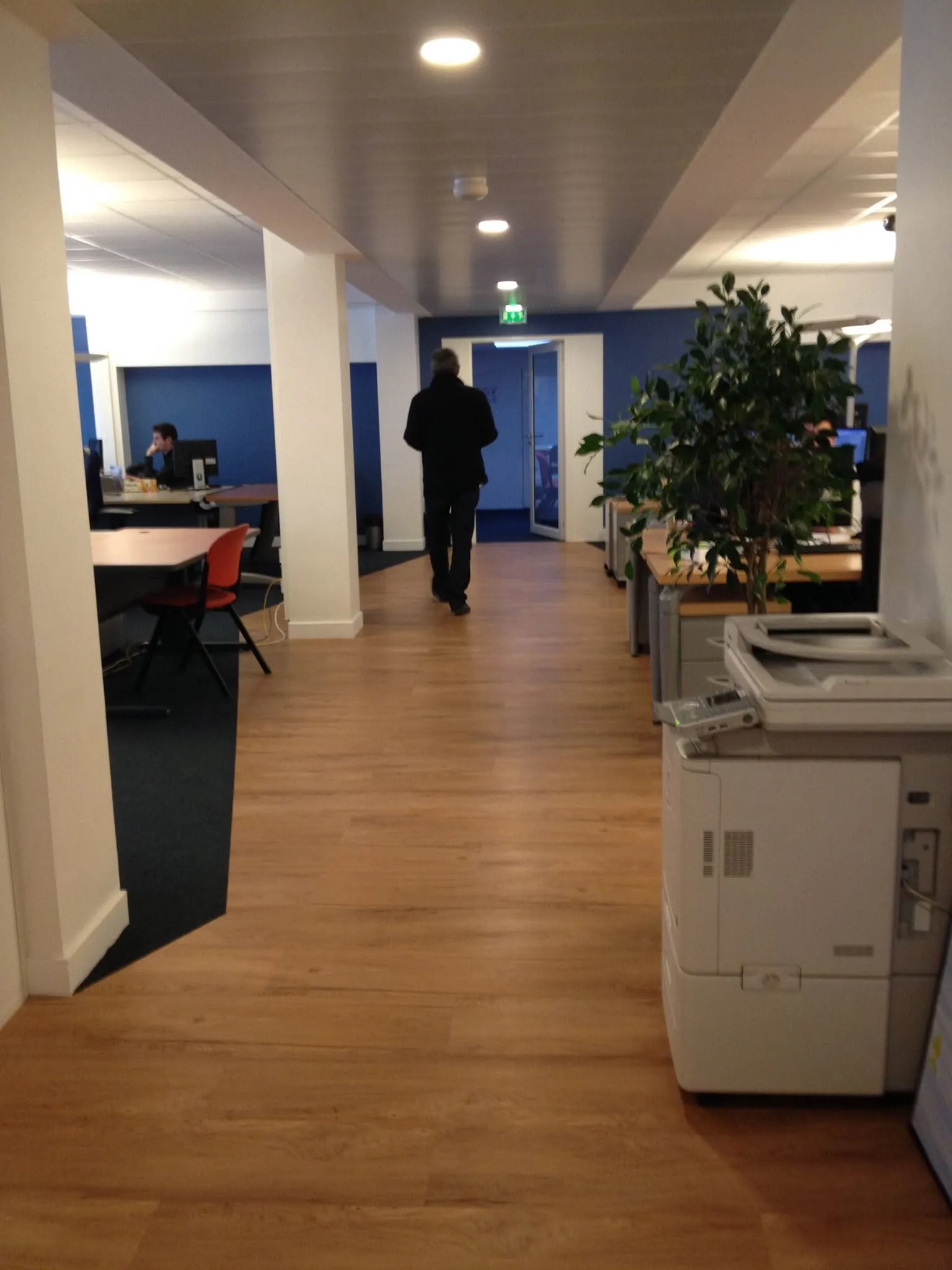 Plateaux de bureaux — luminosité et flexibilité